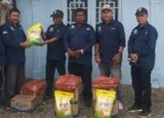 Bentuk Kepedulian Sesama, IWO Aceh Barat Salurkan Bantuan untuk Anggota Terdampak Banjir