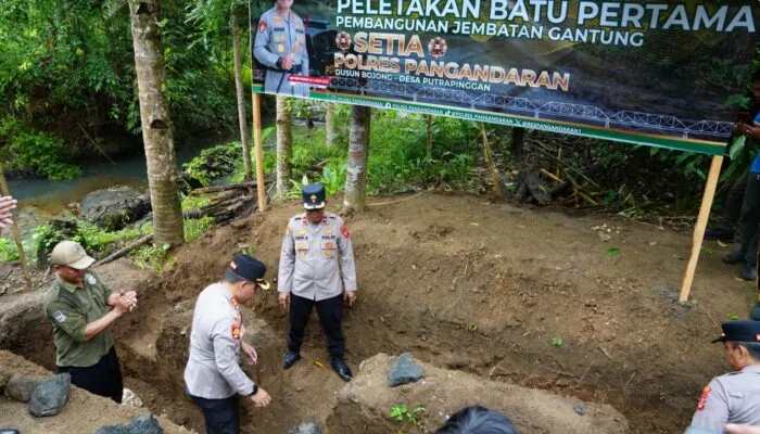 Akses Terputus Dijawab Aksi Nyata, Polres Pangandaran Mulai Bangun Jembatan Setia