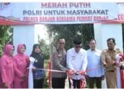 Walikota Banjar bersama Kapolres Banjar, Resmikan Jembatan Gantung Merah Putih di Desa Waringinsri