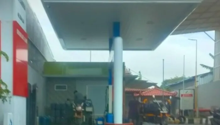 SPBN bulu Jepara mendapatkan kota 16 ribu liter.diduga kuasai mafia BBM.Nelayan menjerit,Kapolres Jepara jangan bertutup mata,tindak tegas 