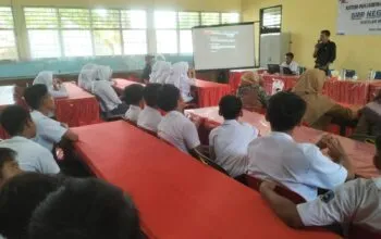 LPLHI-KLHI dan PT Socfindo Seunagan Sosialisasikan Pemanfaatan Limbah PKS di SMPN 1 Kuala Nagan Raya